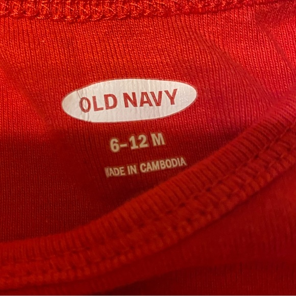 Lot of 4 Old Navy Onesies for Baby - Size 6-12M - Picture 7 of 9